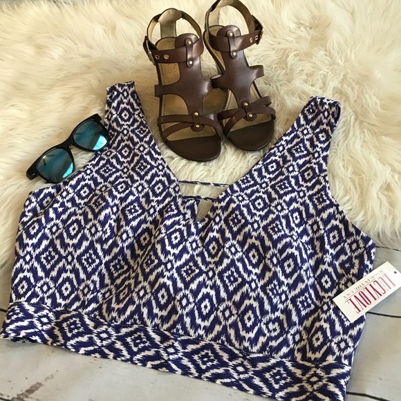 Lucy Love Tops - Lucy Love printed bow back crop top